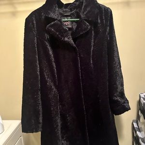 IsaacMizrahi Live Black Faux Fur Jacket | Size 10